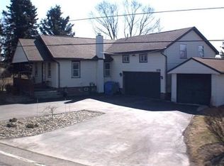 1367 Niles Vienna Rd, Niles, OH 44446