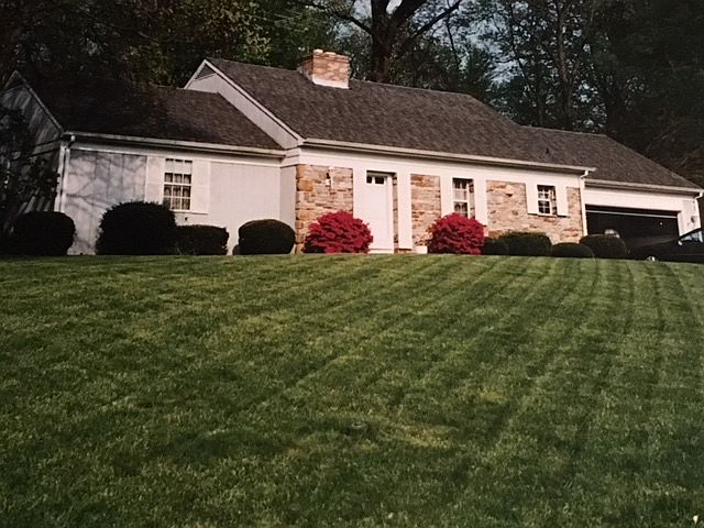 2nd image of 1210 Starmount Ln