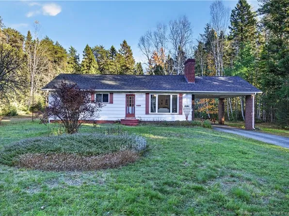 698 Northwest Rd, Northesk, NB E9E 1L5