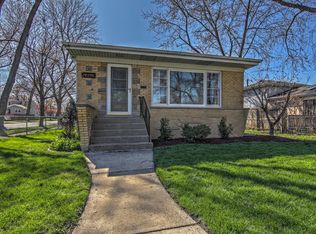 14556 Trumbull Ave, Midlothian, IL 60445