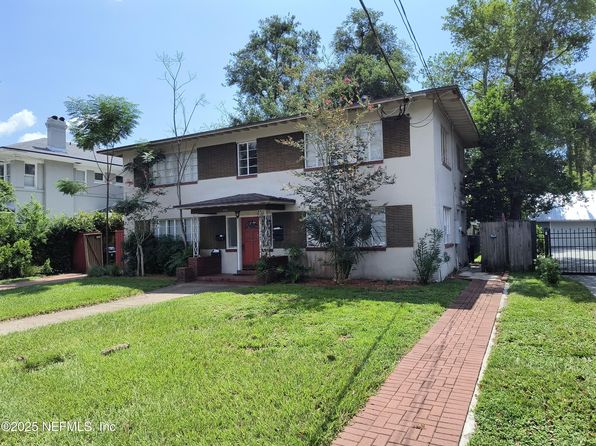 3018 Oak St APT 4