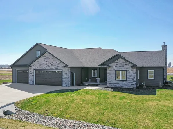 W2193 Cotton Tail Ln, Kaukauna, WI 54130
