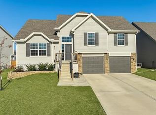725 Connor St, Belton, MO 64012