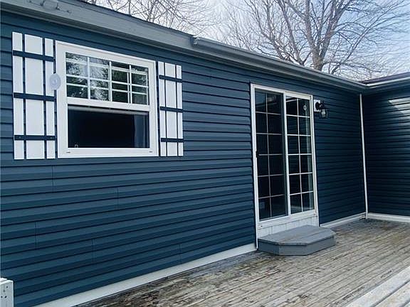 3rd image of 19 Robwill St