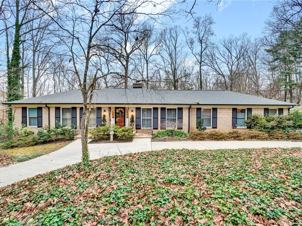 106 Hillandale Rd, Pendleton, SC 29670