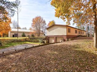 5735 Pinkerton Rd, Vassar, MI 48768