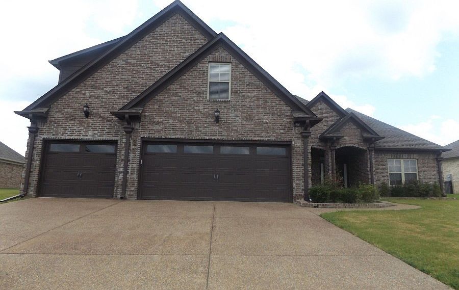 1st image of 55 Muirfield Dr