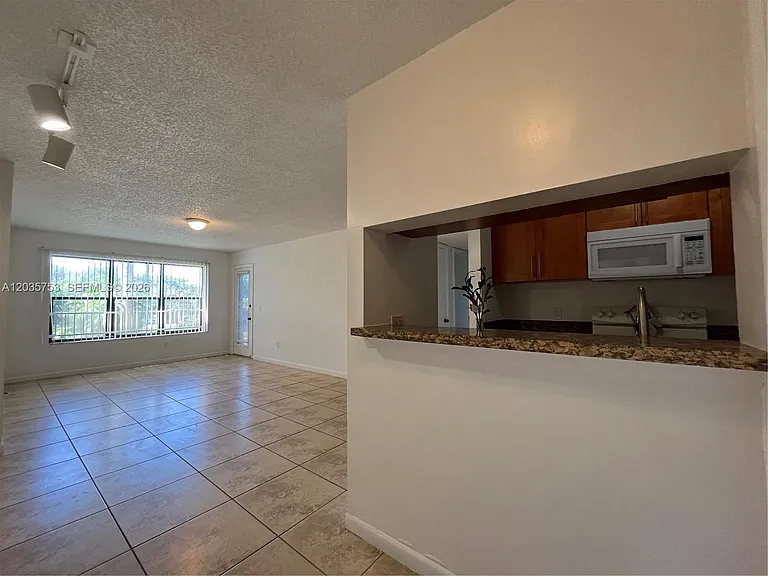 4321 W McNab Rd #16 — Photo 6