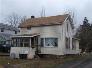 110 Pleasant St, Canastota, NY 13032
