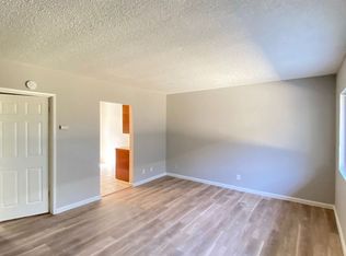 9817 San Gabriel Ave APT E, South Gate, CA 90280