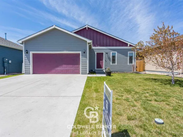940 S 3rd Ave, Mills, WY 82644