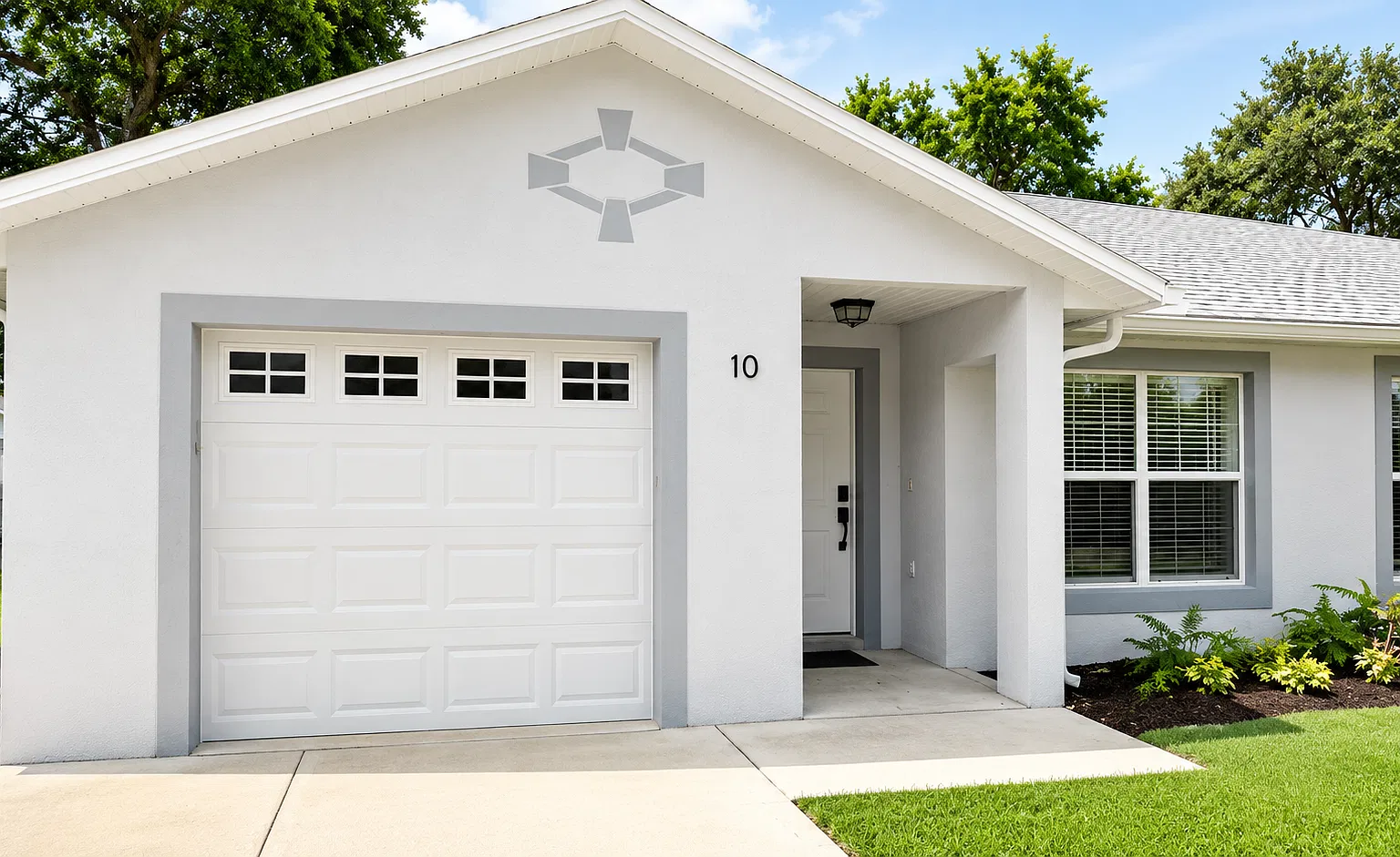 3 bed, 1314 sqft, $2,595 — Photo 1