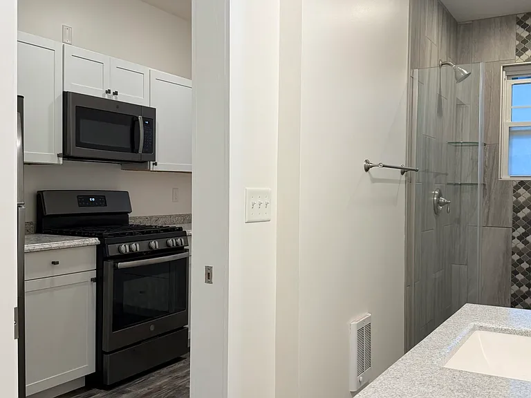 41 Furman Ave #5 — Photo 27