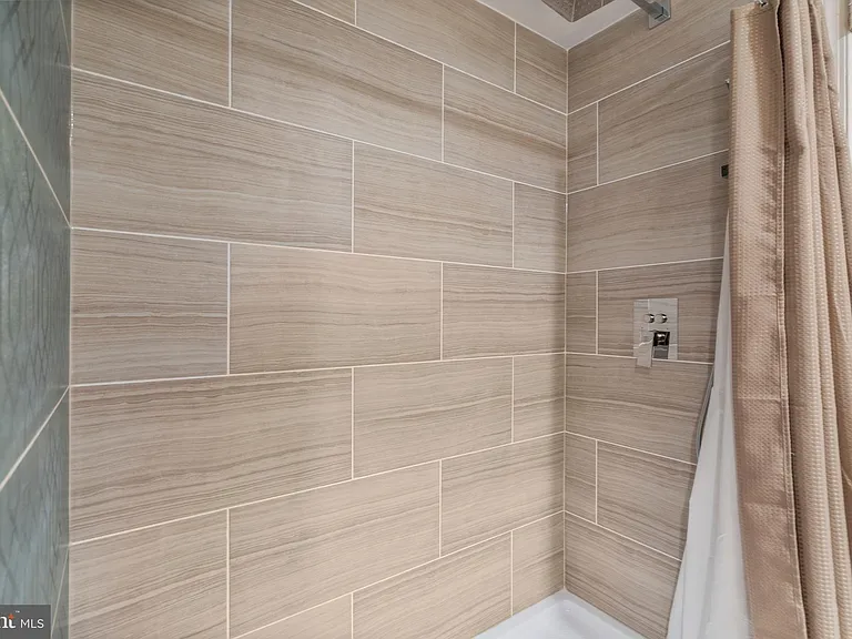 1117 New Hampshire Ave NW #7 — Photo 23