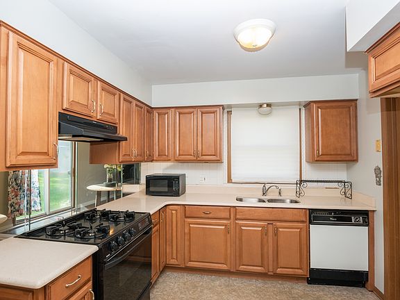 4th image of 4175 193rd Ct