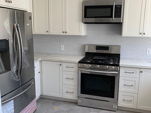 3rd image of 9756 W Olympic Blvd