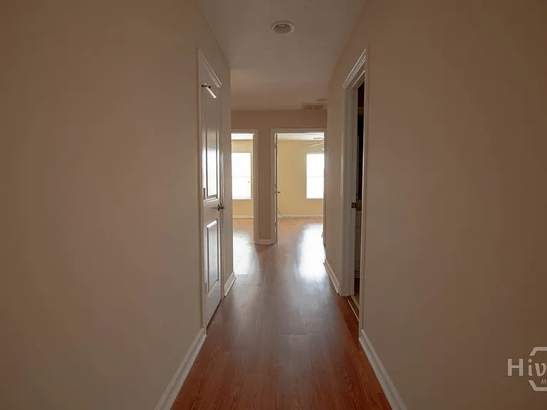 127 Ventura Pl — Photo 20