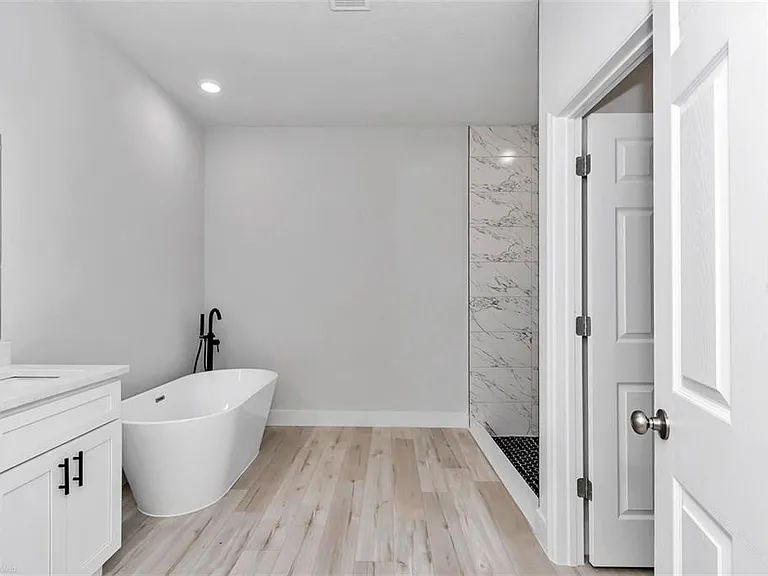 3398 SW 165th Loop — Photo 24