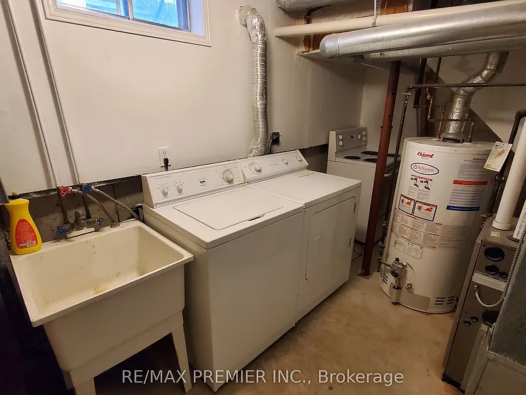 77 Fox Run #BASEMENT — Photo 13