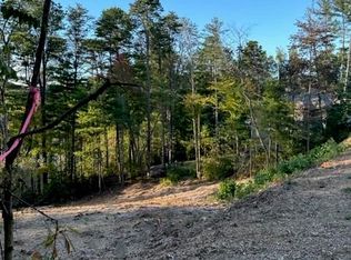 70 Crossings Cir, Fairview, NC 28730