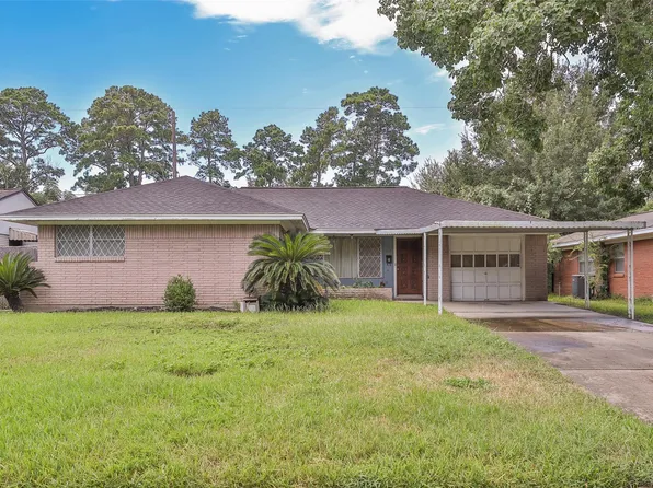 851 Sara Rose St, Houston, TX 77018