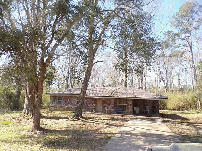 2nd image of 371 Baldwin Rd