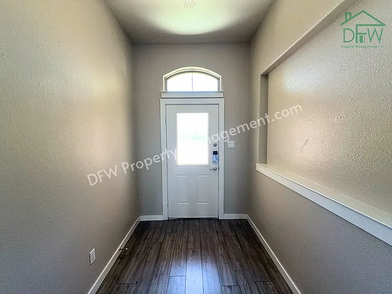 2508 Shakopee St — Photo 2