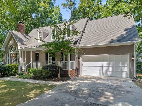 1006 Oakwell Ct, Apex, NC 27502