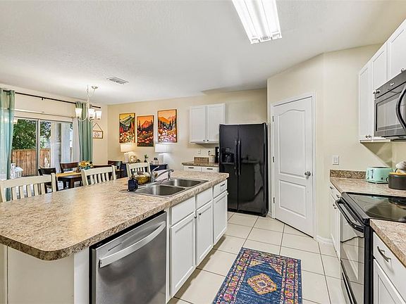 3rd image of 806 GRAND PARK COURT