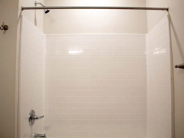 1009 W Stoughton St — Photo 20