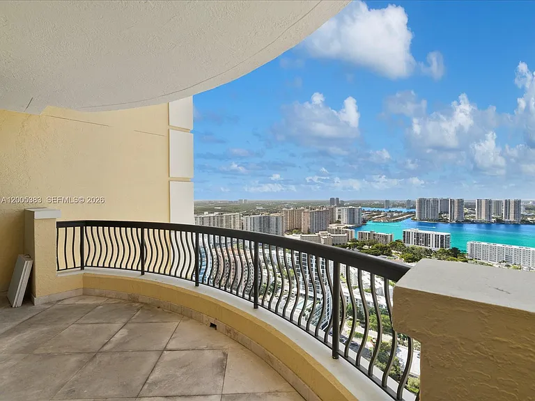 17875 Collins Ave #3305 — Photo 41