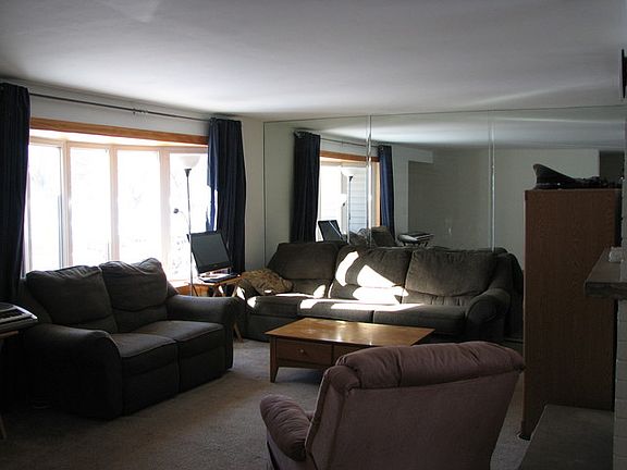3rd image of 519 Brockton Ln