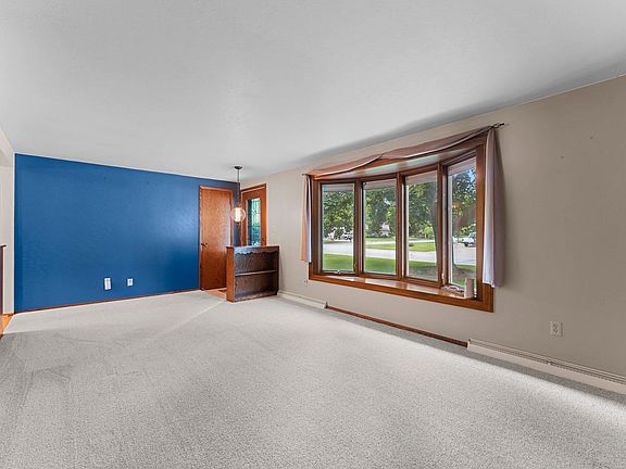 3rd image of 2536 Delwood Dr