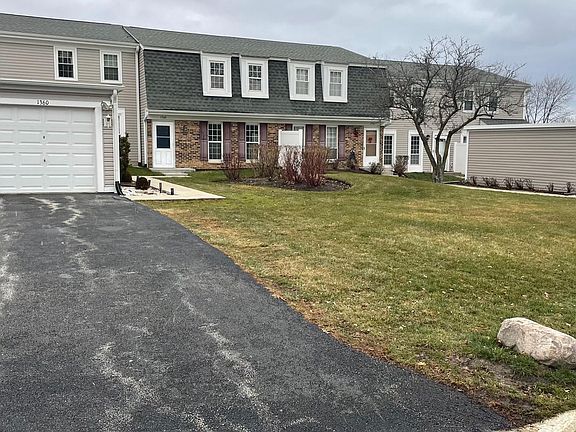 3rd image of 1360 Northampton Ln