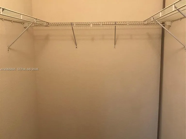 2733 NE 3rd Ct #103 — Photo 9