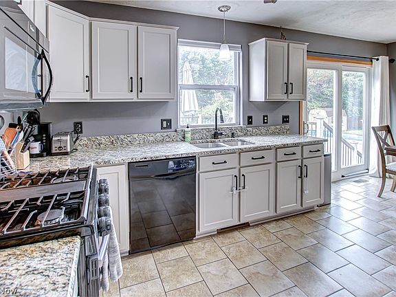 5th image of 3292 Marpat Ln