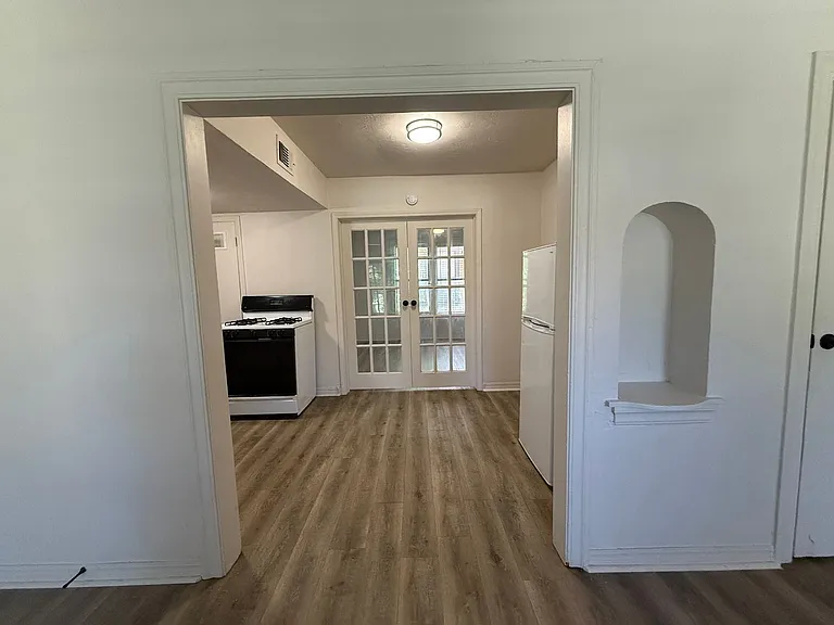 800 East Dr — Photo 7