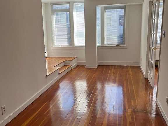 4th image of 1544 Pacific Ave #10973511