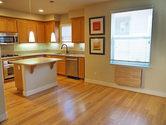 Full gourmet Kitchen