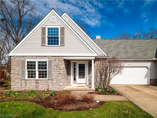 7770 Arbor Way, Cleveland, OH 44134