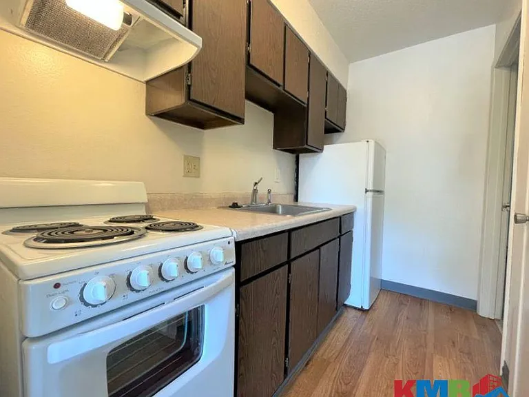 732 Michael Street — Photo 2