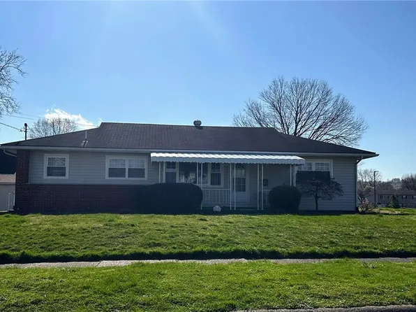 432 Caroline Ave, Williamstown, WV 26187
