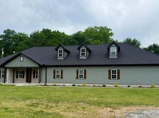 1867 Locust Grove Rd, Batesville, AR 72501