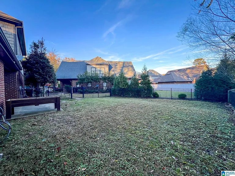 1117 Monaghan Dr — Photo 34