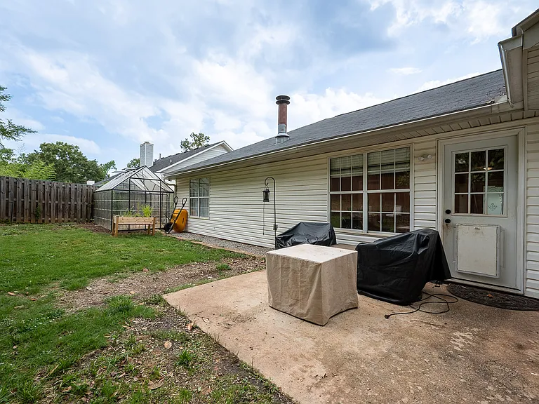 1018 Durban Dr — Photo 20