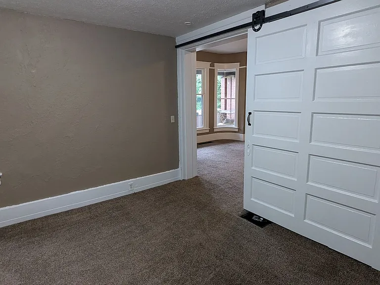 510 Chestnut Ave NE — Photo 9