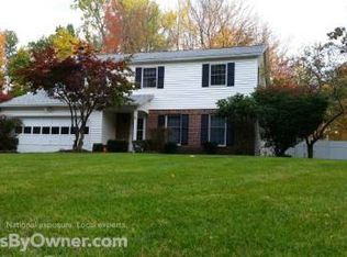 2 Esopus Dr, Clifton Park, NY 12065