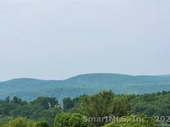 5 Tramita Court, New Milford, CT 06776