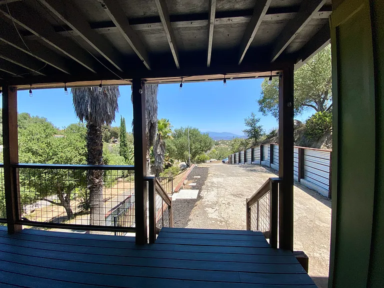 2761 Joan Ln — Photo 25