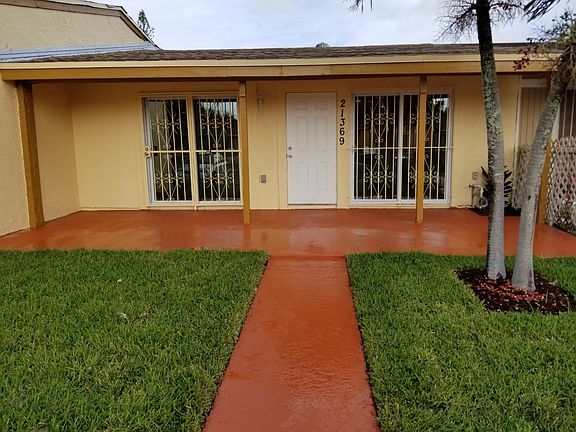 2nd image of 21369 NW 39th Ave